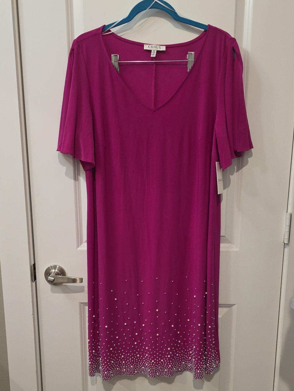NWT Chaus 1X Brilliant Fuchsia Embellished V-Neck Dress Plus Size